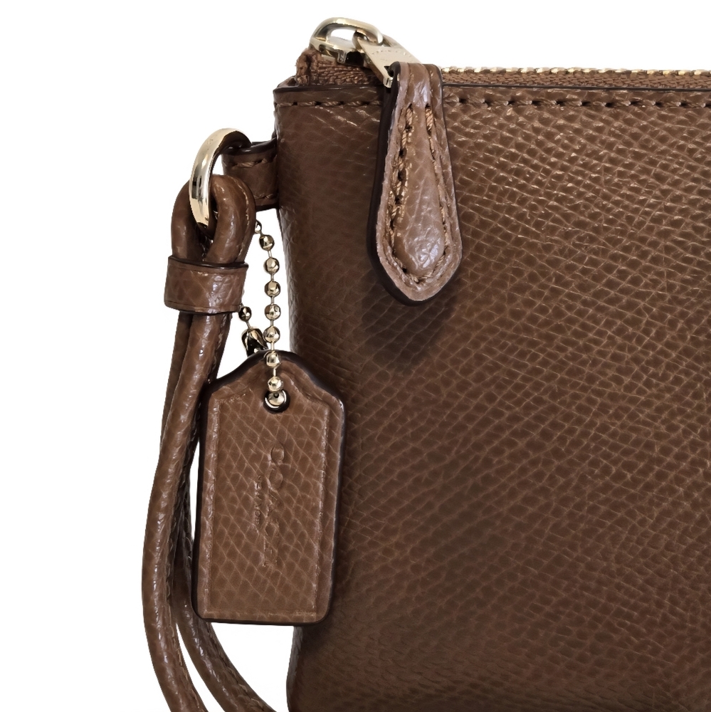 Coach Corner Zip Chocolate Leather Wristlet - Picture 3 of 10